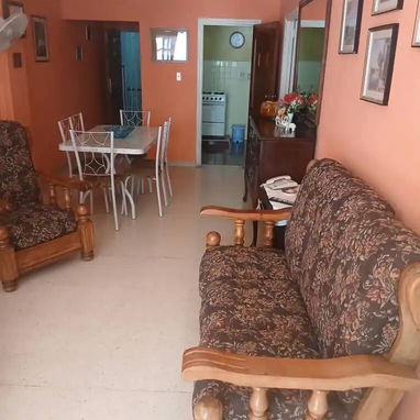 🎯 Apartamento cerca de la Época, renta lineal, no se va la luz. - Img 122097252