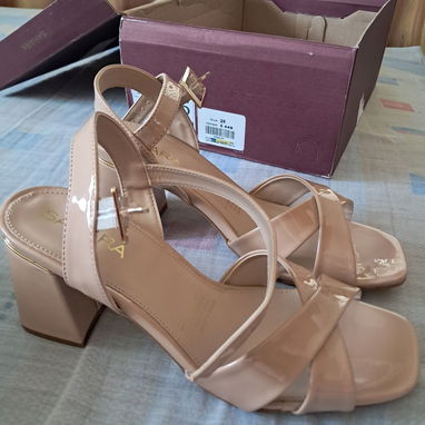 Tacones Marca Sahara - 2/2