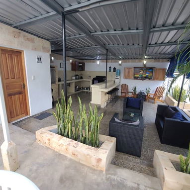 🏖 Casa Guanabo 3 cuadra del mar. Piscina Climatizada. - Img 108666686