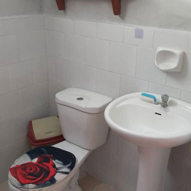 Casa de Placa ideal para Negocio en Bayamo 3 habitaciones. Abiertos a ofertas - 6/10