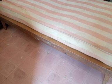 Se vende cama 3/4 (72" x 36") con colchón - Img main-image