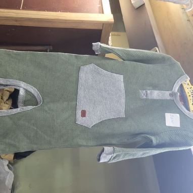 Zapatos y ropa de bebe (0-12 meses) - 4/9