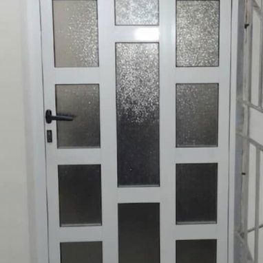 Carpintería de Aluminio en puertas ,ventanas , gaveteros y más al mejor precio - Img 126708906