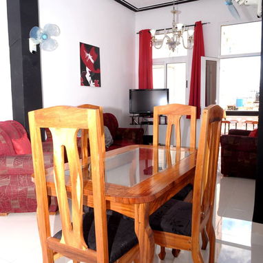 Se renta apto privado, primer piso, de dos habitaciones en centro habana. 54026428 - Img 61531923