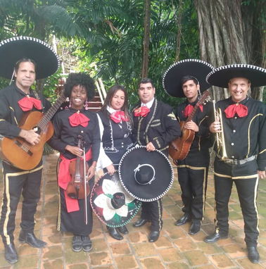 Mariachis Habana - Img 61141598