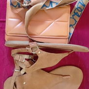 Cartera y sandalias - Img 57950860