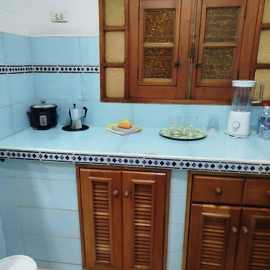 Apartamento en el Vedado, 25 USD por noche - Img 120810566