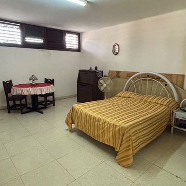 🏡 Casa Independiente en Venta | Siboney, Playa (52) - 4/10