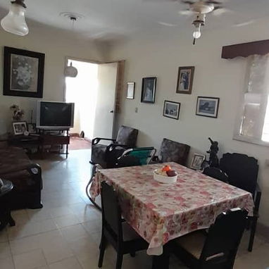 🏠 SE VENDE APARTAMENTO – La Ceiba, Playa 🏠 📍 Ubicado en 49 e/ 58a y 58b, La Ceiba, Playa. A 1 cuadra de la 51 y a 4 d - 3/10