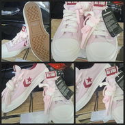 Converses originales # 40 (18000)en el vedado interesados escribir al 55188664 - Img 58104895