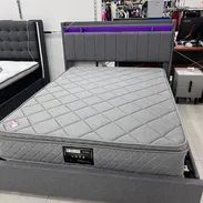 Cama full con luces LED 300 usd - Img 55736868