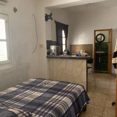 A la venta Apartamento interior a pocos metros de la Universidad de La Habana y el Canal Habana - 6/10