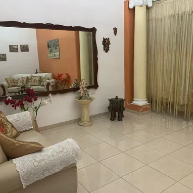 se vende casa en 10 de octubre, negociable - Img 121414393