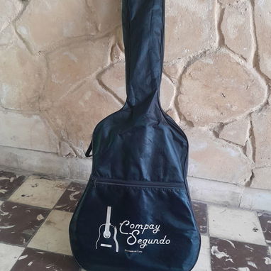 Vendo Tres con Bolso incluido en $ 25 000 - Img 122906102