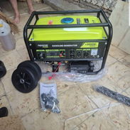 Planta Eléctrica 4 tiempo de gasolina 3500w son 110v y 220v Se le puede hacer la adaptación para gas d la calle Adaptac - Img 55908590