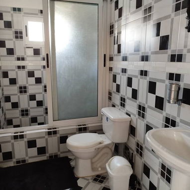 Oferta especial de casa Confortable de renta en Guanabo con piscina para su disfrute! Reserva ahora y no te arrepentirás - Img 99397233