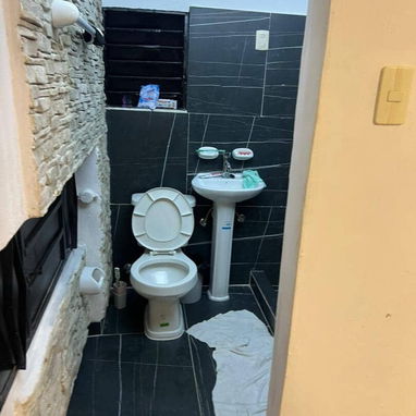 Se vende casa puerta calle en centro habana(zona soterrada) - 8/9