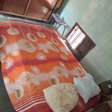 *110🏡Apto en venta en La Habana Vieja en un 3er piso en interior*  ⚠️*OJOOOOO* *ES ZONA SOTERRADA Y SE DEJA CON COSITAS - Img 122990369