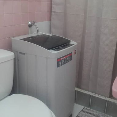 (500 usd x mes )tiempo indefinido ideal para negocio o vivienda ,apto cap en bajos ,27 y 10 VEDADO - Img 125181689