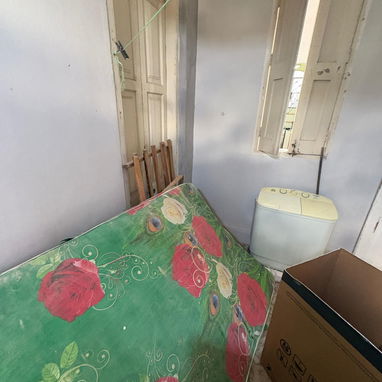 #162* 📍 *Referencia* : _3 de Porvenir, 2 de Dolores, 6 de 10/10._   🇨🇺 *Vendo amplísimo piso en planta alta*  🏗️ - Img 121911721