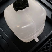 DEPOSITO DE AGUA CON SU TAPA PATS PARA LADA!!! OKM!!! RUSO - Img 55647943