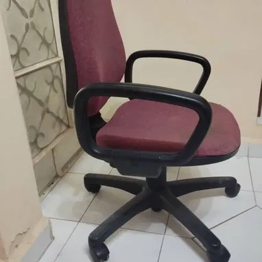 Vendo computadora entera lista para usar. Mas silla de computadora. 200 usd todo. 53583761 - Img 110182450