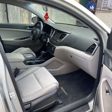 Vendo o negocio, Hyundai Tucson, 2017 Full limited - Img 120506834
