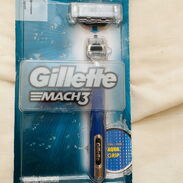 Máquina de afeitar con repuesto - Img 45615504