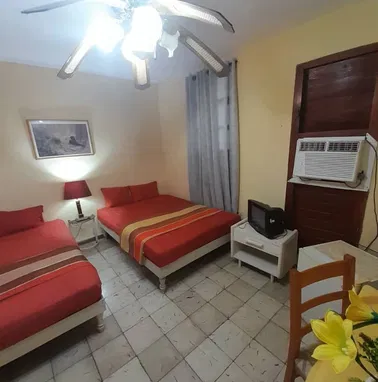 📍🧑‍🤝‍🧑Hostal "MIRKASTILLITO" de 2 Habitaciones en La Habana Vieja REF 1326 - Img 95669363