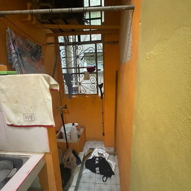 🏡*130_Venta de un apto en la Havana Vieja por Jesús María,un edificio interior de dos plantas de 5aptos*  🤌🏽*Detalles - 5/5
