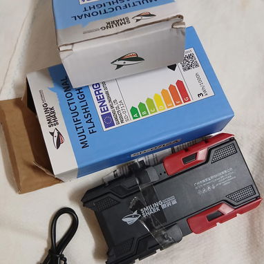 Linterna Recargable portátil que funciona como power bank, por favor hay que llamar no hay corriente - Img 119067204