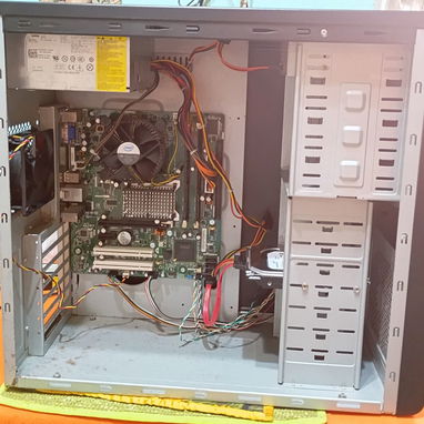 Torre de PC trabajando al 💯 (Chasis+Fuente+Kit  DG31 C2Duo 3ram DD250 con W7) 58278775 - 2/4