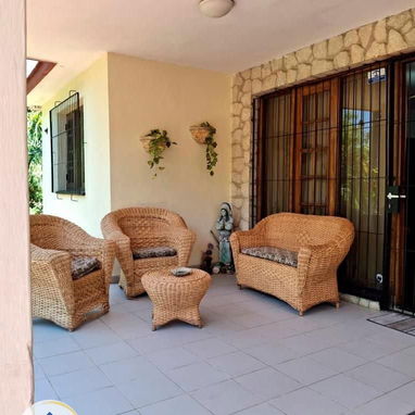 Casa de renta con piscina en Guanabo - Img 114958226