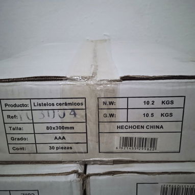 Se vende la caja de cenefa de buena calidad - Img 119153818