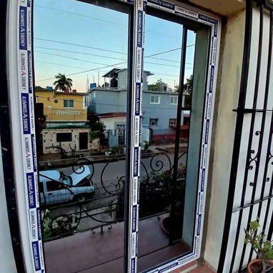 Hacemos todo tipo de trabajo de marquetería de aluminio con cristal a la medida del cliente - Img 121771189