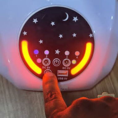 Ventilador Recargable de mesa con panel solar y dos bombillos - Img 122198780
