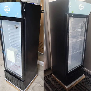Exhibidora Vertical Marca EKO 7.5 pies $550 USD  Transporte Incluido  Factura y garantía - 3/4