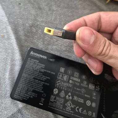 Cargador Lenovo original 20v - 3.25A - 2/3