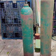 Vendo balones de oxigeno y muletas - Img 58421157