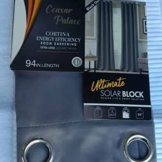 Juego de 2 cortinas blackout Ceasar Palace. Medida:  140 × 240 cm US$31.00. Elegancia donde va - 3/4