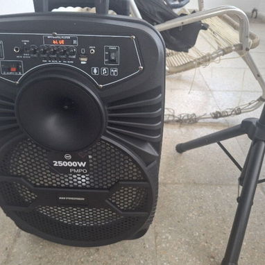 🔉Bocina Premier 15". Tripode y Micrófono inalambrico. - Img 106825844