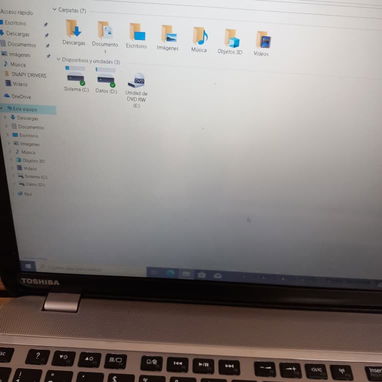 LAPTOP TOSHIBA i7 DE 4ta GENERACIÓN, 1TB ALMACENAMIENTO, 8 GB RAM - Img 122337656