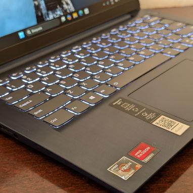 Laptop Lenovo IdeaPad 3 WhatsApp..63719360☎️ 💵 370 (USD/ EUR/ CUP) AMD Ryzen 5 5500u Mejor que Intel Core i7 11na Gen• - Img 123643347
