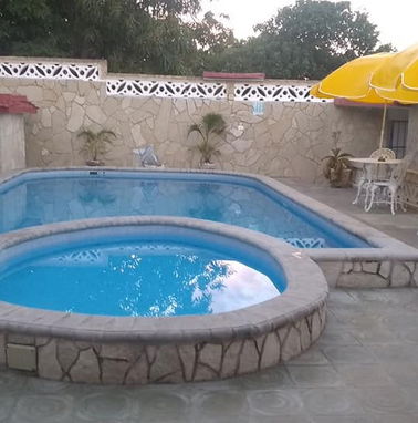 SE RENTA CASA DE 4 HABITACIONES A 5 CUADRAS DE LA PLAYA DE GUANABO. CON PISCINA.58274462 - Img 63860823