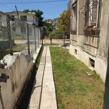 Casa independiente en miramar de 2 cuartos y 2 baños. - 8/10