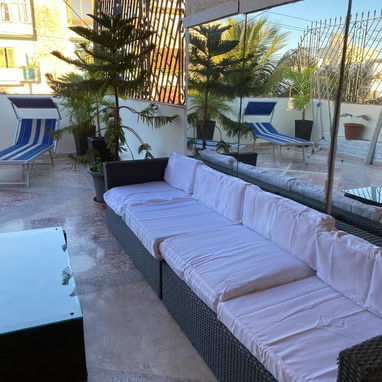 🏡✨ EXCLUSIVA PROPIEDAD EN EL VEDADO — LA HABANA - Img 122832064