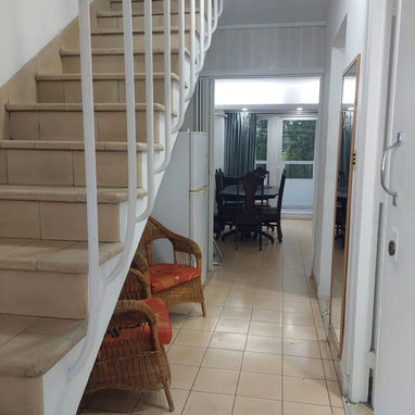 Renta lineal de Apartamento Duplex, Listo para Vivir en el Vedado 21 y 14 - 3/10