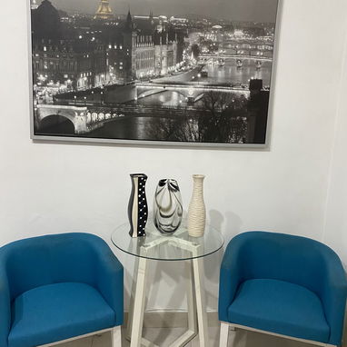 Vendo juego de butacas de Blondin. Contactar con Isabela al 58264306 . Más información por WhatsApp. - 2/2