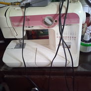Máquina de coser electrica - Img 57618131