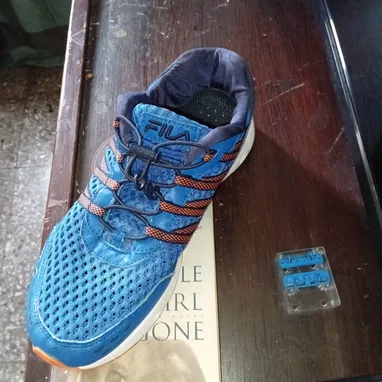 Tenis Fila originales pie 45 - Img 123524032